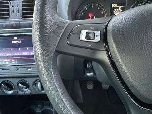 Volkswagen Polo Vivo hatch 1.4 Comfortline - Image 9