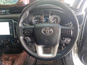 Toyota Hilux 2.4GD-6 Xtra cab Raider manual - Image 10