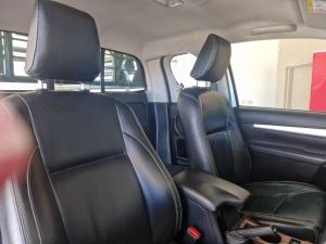 Toyota Hilux 2.4GD-6 Xtra cab Raider manual - Image 21