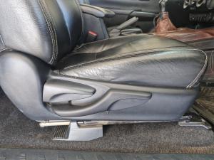 Toyota Hilux 2.4GD-6 Xtra cab Raider manual - Image 22