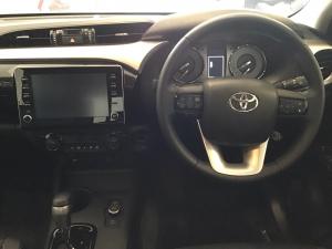 Toyota Hilux 2.8GD-6 48V double cab 4x4 Raider - Image 8