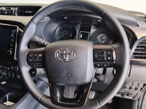 Toyota Hilux 2.8GD-6 double cab 4x4 Legend auto - Image 10