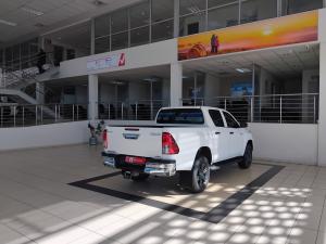 Toyota Hilux 2.8GD-6 double cab 4x4 Legend auto - Image 2