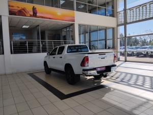 Toyota Hilux 2.4GD-6 double cab 4x4 Raider manual - Image 23