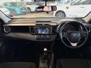 Toyota RAV4 2.2D-4D AWD GX - Image 7