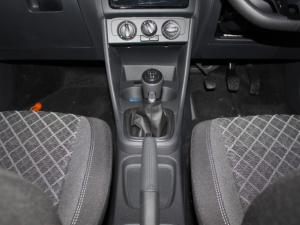 Volkswagen Polo Vivo 1.6 Style - Image 14
