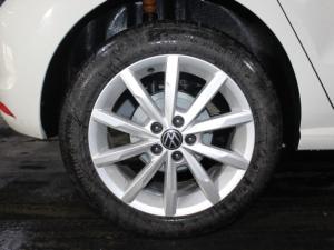 Volkswagen Polo Vivo 1.6 Style - Image 21