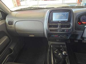 Nissan Hardbody NP300 2.5 TDi HI-RIDERD/C - Image 19