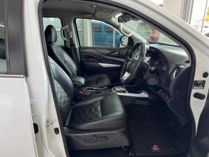 Nissan Navara 2.5DDTI LE/LE Plus 4X4 automatic D/C - Image 11