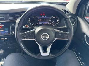 Nissan Navara 2.5DDTI LE/LE Plus 4X4 automatic D/C - Image 16