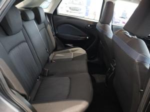 Toyota Starlet 1.5 XS auto - Image 4