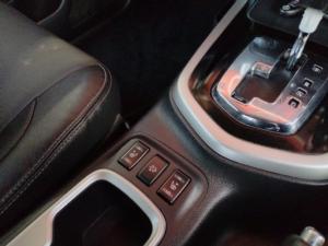 Nissan Navara 2.3D double cab LE auto - Image 7