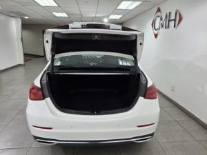 Mercedes-Benz C-Class C220d - Image 5