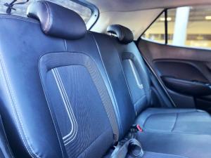 Hyundai Venue 1.0T Fluid - Image 9