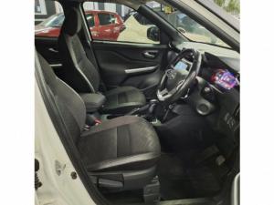 Nissan Magnite 1.0 Turbo Acenta Plus auto - Image 8