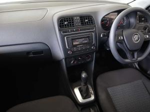 Volkswagen Polo Vivo hatch 1.6 Comfortline auto - Image 11
