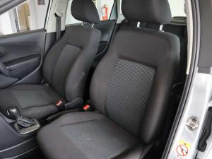 Volkswagen Polo Vivo hatch 1.6 Comfortline auto - Image 13