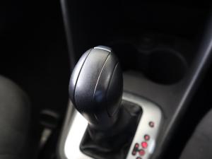 Volkswagen Polo Vivo hatch 1.6 Comfortline auto - Image 16