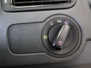 Volkswagen Polo Vivo hatch 1.6 Comfortline auto - Image 19