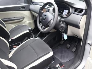 Renault Triber 1.0 Life - Image 9