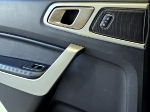 Ford Everest 3.2TDCi 4WD XLT - Image 18