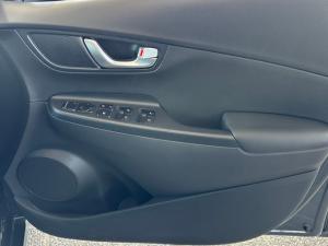 Hyundai Kona 2.0 Executive - Image 18