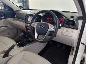 Mahindra XUV300 1.5TD W8 - Image 11