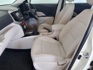 Mahindra XUV300 1.5TD W8 - Image 9
