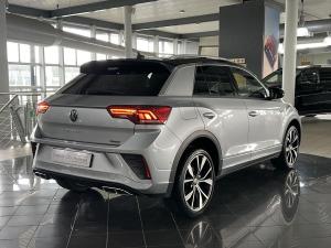 Volkswagen T-Roc 2.0TSI 140kW 4Motion R-Line - Image 2