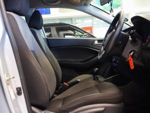 Hyundai i20 1.2 Motion - Image 12