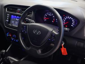 Hyundai i20 1.2 Motion - Image 8