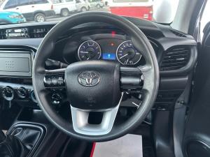 Toyota Hilux 2.4GD-6 4x4 SR - Image 8