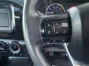 Toyota Hilux 2.4GD-6 4x4 SR - Image 9