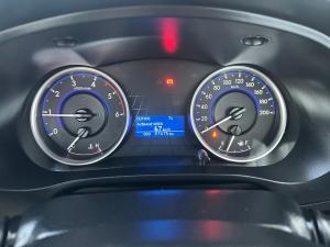 Toyota Hilux 2.4GD-6 4x4 SR - Image 11
