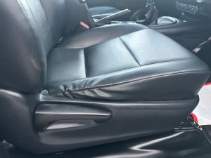 Toyota Hilux 2.4GD-6 4x4 SR - Image 17