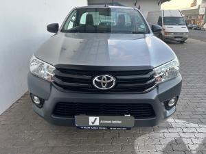Toyota Hilux 2.4GD-6 4x4 SR - Image 4