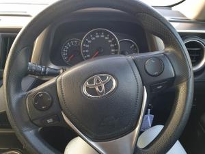 Toyota RAV4 2.0 GX - Image 8