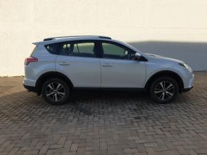 Toyota RAV4 2.0 GX - Image 3