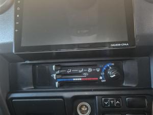 Toyota Land Cruiser 79 4.5D-4D V8 single cab LX - Image 10