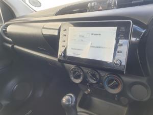 Toyota Hilux 2.4GD-6 single cab Raider manual - Image 11
