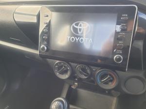 Toyota Hilux 2.4GD-6 single cab Raider manual - Image 12