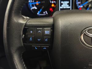 Toyota Hilux 2.8GD-6 double cab Legend manual - Image 9