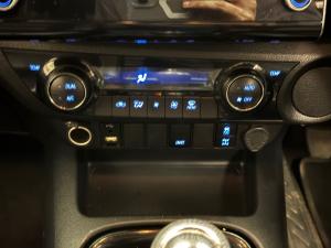 Toyota Hilux 2.8GD-6 double cab Legend manual - Image 14