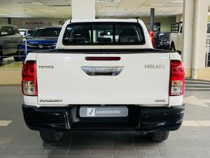 Toyota Hilux 2.4GD-6 double cab 4x4 Raider auto - Image 5