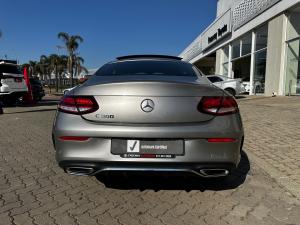 Mercedes-Benz C300 Coupe automatic - Image 6