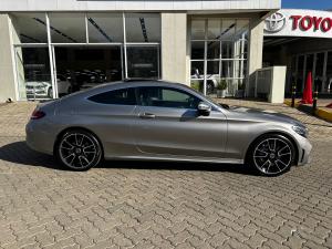 Mercedes-Benz C300 Coupe automatic - Image 4