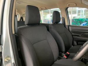 Suzuki Ertiga 1.5 GA - Image 16