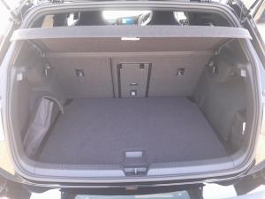 Volkswagen Golf R - Image 17