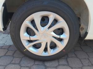 Toyota Vitz 1.0 - Image 17