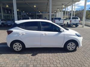 Hyundai Grand i10 1.0 Premium Cargo panel van - Image 3